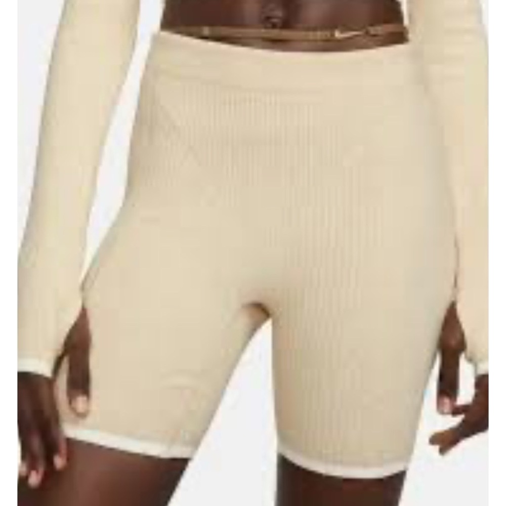 Women's Cream Ribbed Shorts